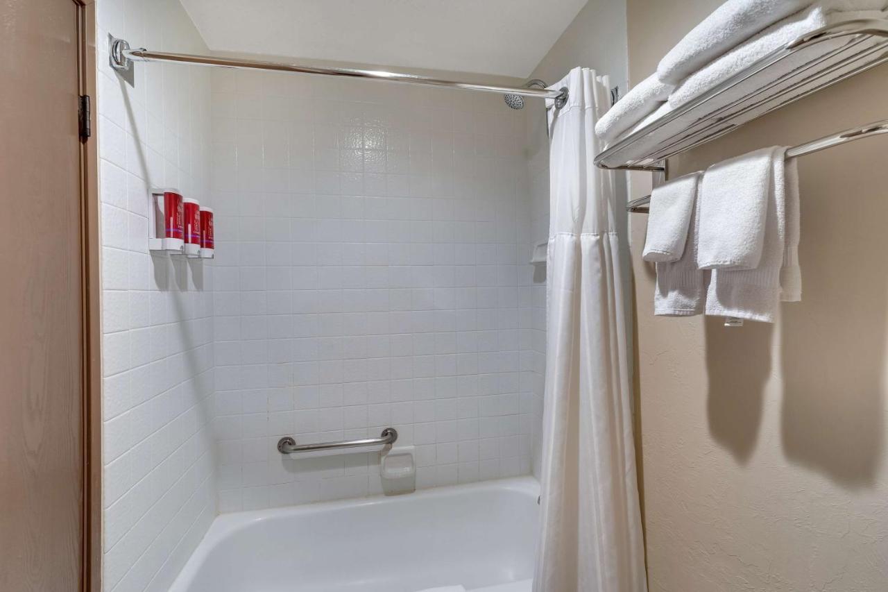 Surestay Plus Hotel By Best Western Price Ngoại thất bức ảnh