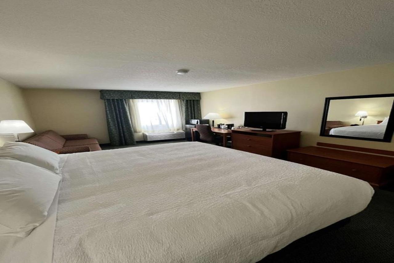 Surestay Plus Hotel By Best Western Price Ngoại thất bức ảnh